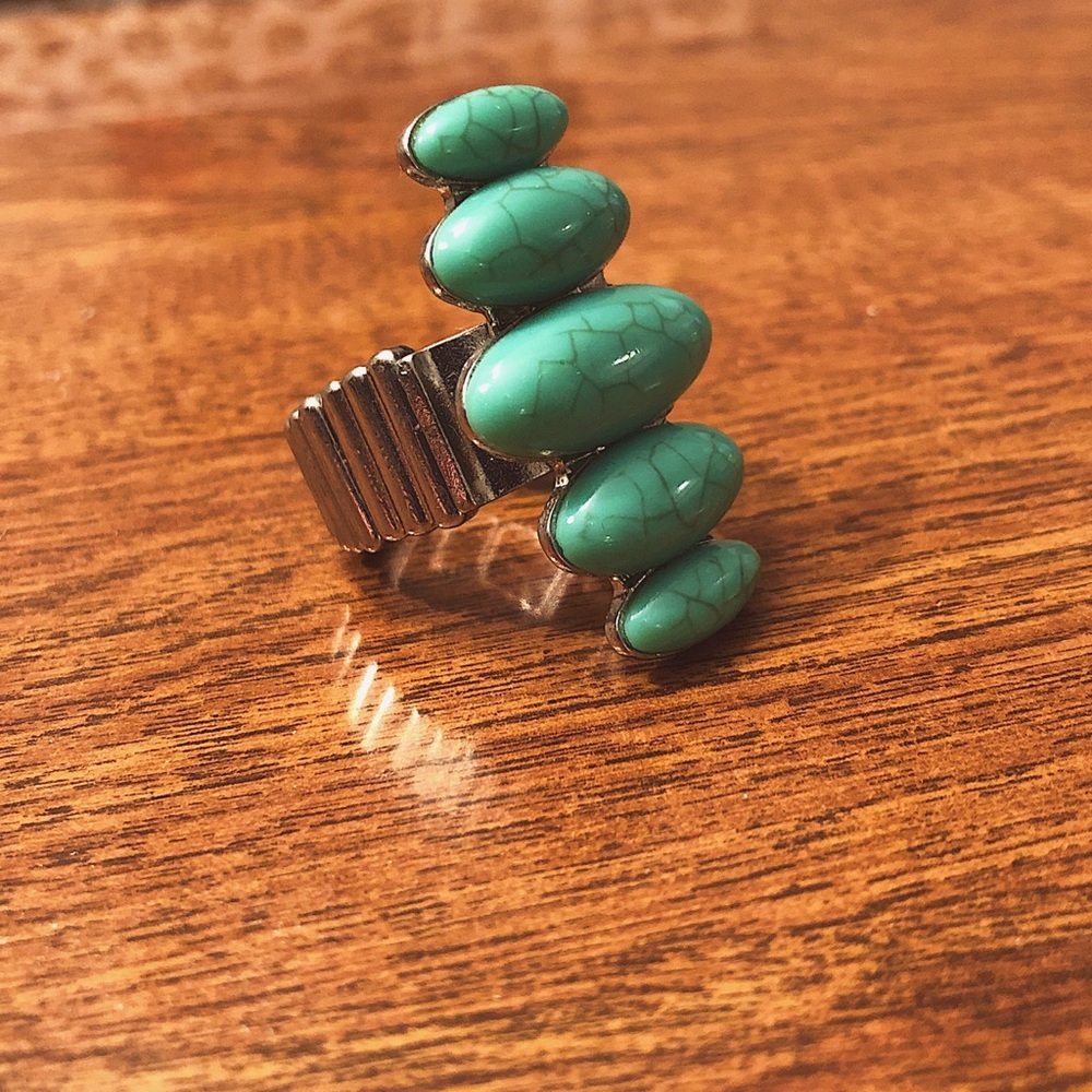 Turquoise statement ring - Picture 2 of 2